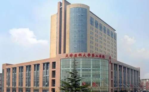 天津医科大学第二医院整形外科怎么样？李钢和程定谁的技术更好？